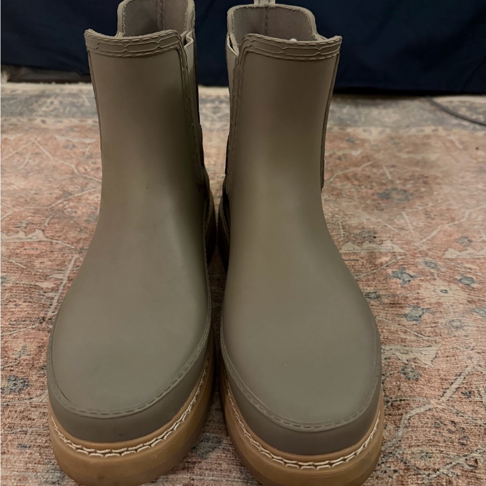 Hunter Gray Rainboot - image 3
